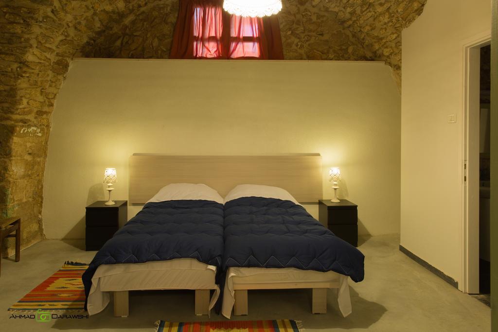 Al-Hakim Boutique Hotel Old Town Назарет Номер фото